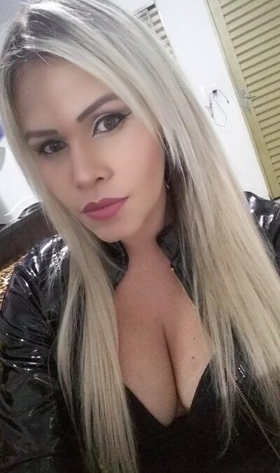 EN SEVILLA  LUANA 29 AÑOS «SOY UNA CHICA RUBIA BRASILEÑA» (10 FOTOS)